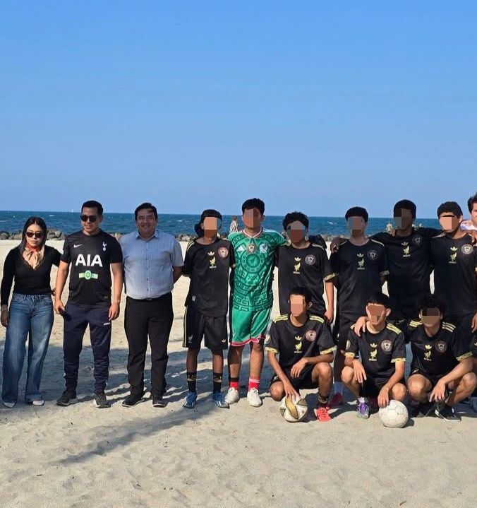 EQUIPO DE FÚTBOL VARONIL